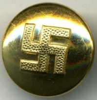 Держи, от тебя только что отвалилась. Дома пришьёшь обратно: