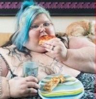 ага, ага) 
их делают с красивыми телами люди, тогда, когда красивое тело не требует каких то вложений, в возрасте когда мозгов нет. 
там действительно доля повыше, а в возрасте где для поддержания красивого тела уже требуются вложения, ситуация обратная. 
Попробуй какую нибудь фитоняшу милфу 35 лет отроду уговорить тату себе набить )) 
ps. рост 180 вес 80)) никак не попадаю в описанную тобой нишу