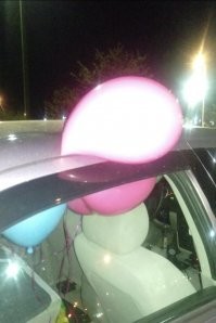 Бедный шарик, у него аж волосы дыбом встали...