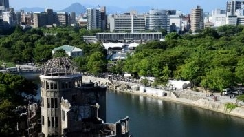 В Херо-симах и Ного-ссаках уже давно спокойно живут люди.
Только памятник оставили (разрушенный купол).