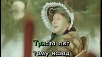 Это черепаха их выгуливает