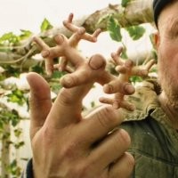 Видел я этот iFarm. Насчет применения пестицидов не знаю, но сомнительные (фрактальные) жидкости используют. Потом на Латраке через ФармПринт прямиком в Oncobox. И Мио-интерфейс может пригодится.