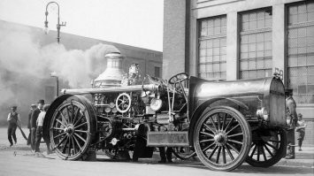 Пожарный паромобиль рубежа 19-20 веков.