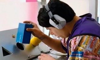 Напомнило классическую сцену.