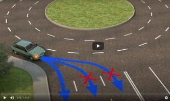 Начнём с того, что рег сам нарушает правила. Он должен был либо продолжить движение прямо по кольцу, либо съехать с кольца в крайне правую полосу.