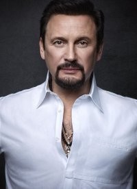 Часом мужчина был не этот?