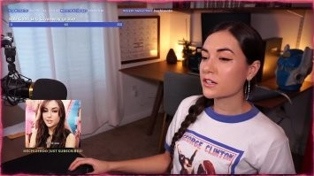 Вот эта девушка молодец! Во время трансляций не орёт и не матерится