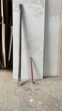 этот лом гордона фримена круче чем эта черная железяка! кто в теме, тот поймёт.