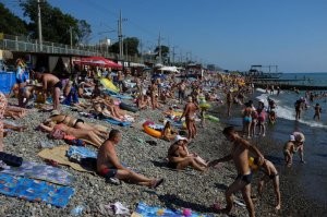 Пляж Майами, пляж Сочи - найди 10 отличий.
Люди везде одинаковые.