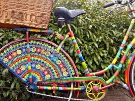 Как детишки в СССР украшали свои велосипеды