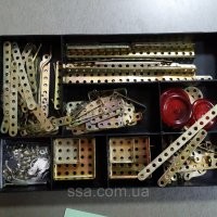 Лего конечно интересно,  но я начинал с такого. И для развития но гораздо полезнее.