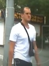 И как таких утырков земля-матушка носит!?