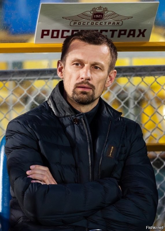 Я бы хотел чтоб тренером сборной России по футболу стал Семак Сергей Богданович.