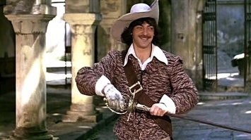 ШПАГА решает практически любую ситуацию в твою пользу.

(с) Боярский