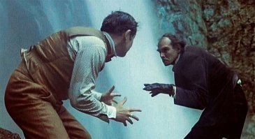 10 фильмов, где создатели  воскресили персонажей из мёртвых для продолжения