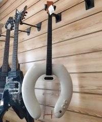 Это нихрена не панк-рок! Это российская эстрада!!!