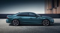Китаезы те еще извращенцы. Для них сделали даже Audi A7 седан...