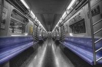 А чем Нью-Йорк, США

отличается от Нью-Йорк, США?


И что не так с немцами? Зачем они убивают пространство дурацкими загибами сидений?