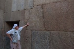 "я лично видел эти изделия и о идеальных углах там и речи не идет."
Ну да ,ну да!