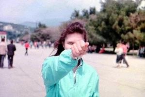 1 мая 1990 год. Наше с женой свадебное путешествие. Набережная Ялты. Крым.