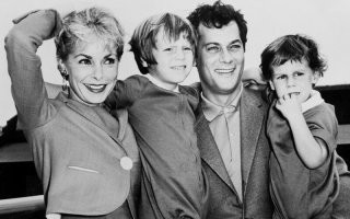 походу нашелся папаша Фореста Гампа