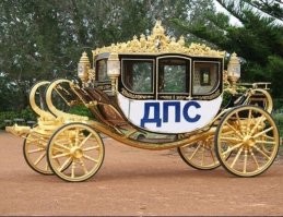 У подчиненного главы ставропольского ГИБДД нашли пачки долларов