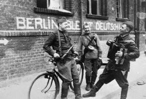 На удивление похож на немецкие трофейные велосипеды фирмы Wanderer.