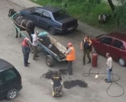 Пользователи Твиттера устроили соревнование, в какой стране дороги хуже