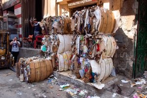 У киргизов есть посольство? Я думал его заменяет одна палатка за гаражами.