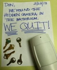 Возможно, начальнику повезло, раз от него уволились такие тупые сотрудники. Это не камера, а датчик движения сигнализации.