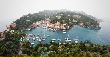 Уровень один, хотя да, из-за теней создается такой эффект.