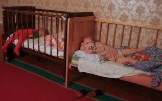 Я тогда стал молодым папой. Аж не верится. Уже четыре года как дед.