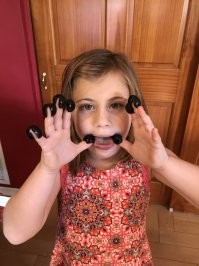 Всё в кучу - масло, голубь, олимпиада, дерево.
Не статья, а детский реферат.