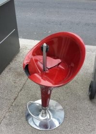 «И о погоде»: телеведущая из Уфы появилась в кадре с раздвинутыми ногами