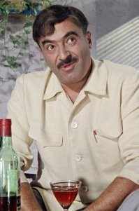 "...пил только тот, кто хотел. Чаще всего это были молодые необстрелянные солдаты,
а также военнослужащие не из числа коммунистов"...
...и не из нашего района))