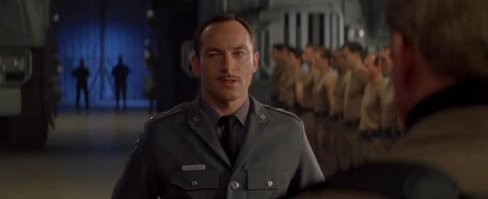 Когда смотрел недавно фильм "Солдат" 1998 года с Куртом Расселом. Долго смотрел на этого актёра и втыкал - до чего знакомое лицо, где я его ещё видел...