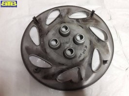 бывает такие,прикручиваются вместе с диском.