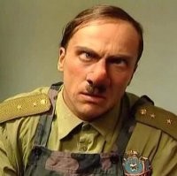 Американцы показывая маньяков, подчёркивают какие это звери и подонки.
Наши жеж киноделы сняли чикатило с б*я Нагиевым! и у нагиевского чикатило будто метеоризм и диарея, постоянно с таким лицом бегает. Да еще вызывает какую то жалость.