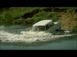 Осторожно, рыбку задавишь!