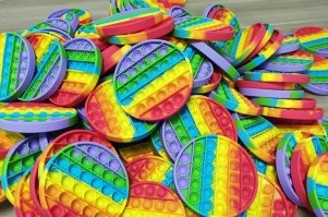 Судя по всему чуваку можно гораздо дешевле удовлетворить свою страсть всё пощёлкать и понажимать...