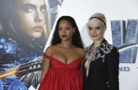 Она на премьере "Валериан и город тысячи планет"

И она же в самом фильме.

Думаю комментарии излишни.