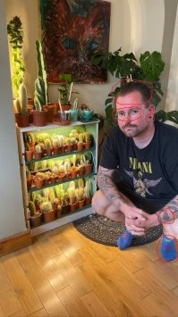 "Брутальность" некоторых садоводов вызывает определённые сомнения...