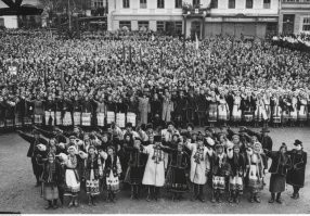 и групповое фото на долгую память