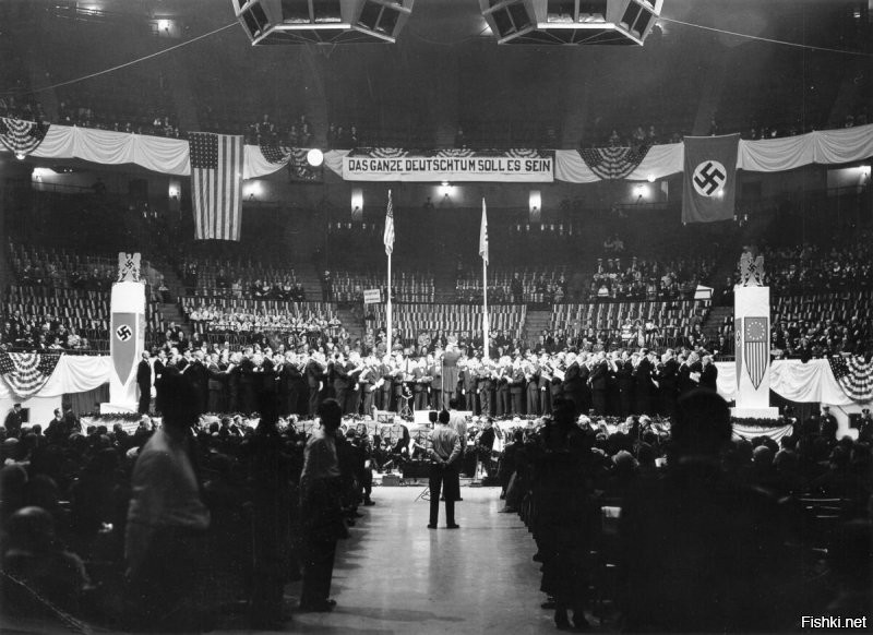 Удивительно, "весь цивилизованный мир" считал нацистов дурачками))