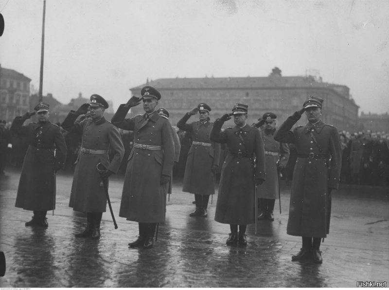 Да да, я вот даже фото нашёл Советско-Германского парада!