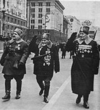 Настоящие герои Украины: Фёдоров, Ковпак, Строкач. Кстати, западенцы Строкача ох как нелюбят, очень эффективно он выкашивал эту сволочь по лесам и схронам.