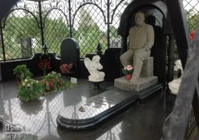 А сейчас как живые перед глазами стоят...