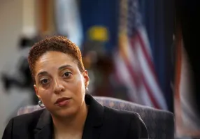 Неполиткорректно - негры. 
Правильно - руберойды.