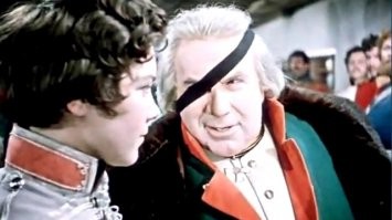 А девкой был бы краше...