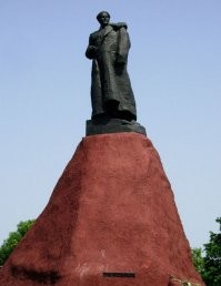 Памятник в Путивле